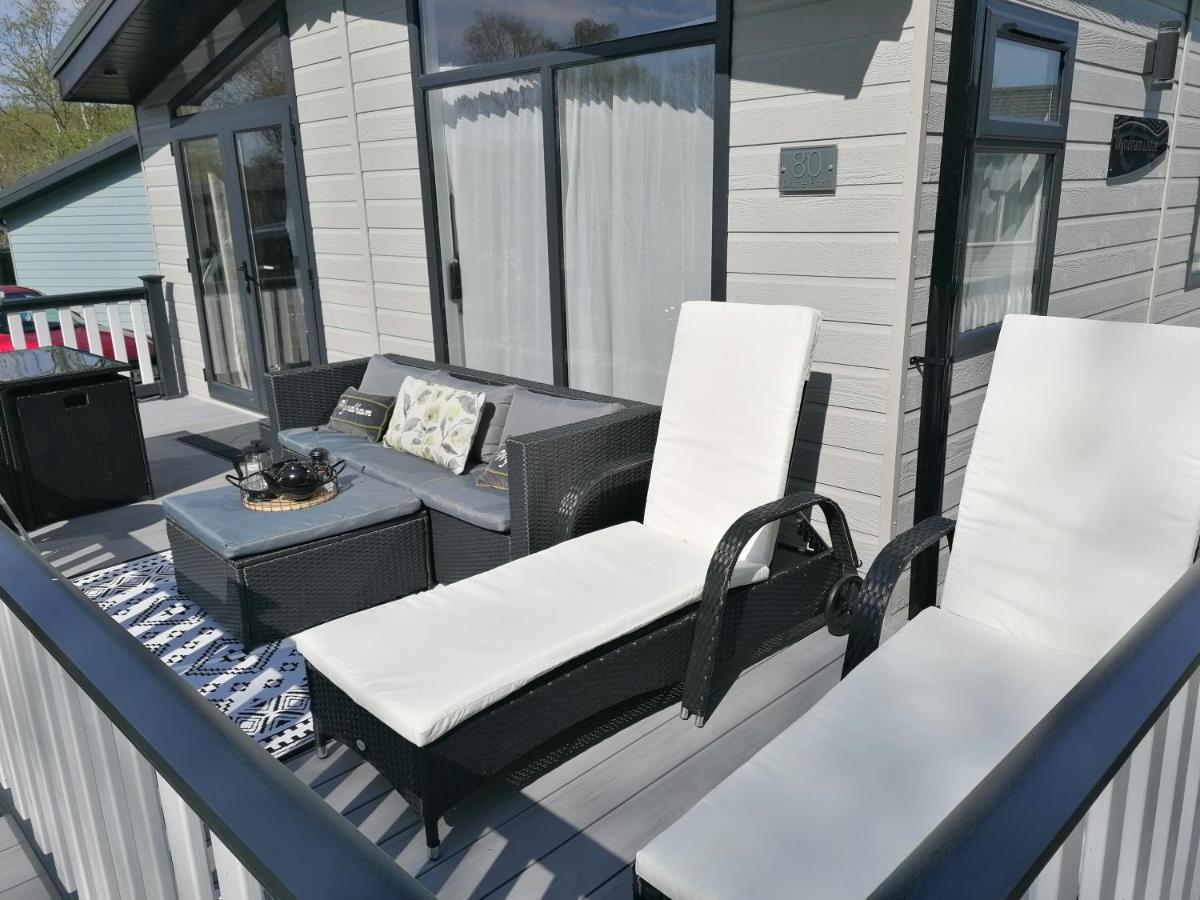 Luxury Lodge On Edge Of New Forest And 800M From Sea Entertainment And Leisure Passes Included Milford on Sea Dış mekan fotoğraf