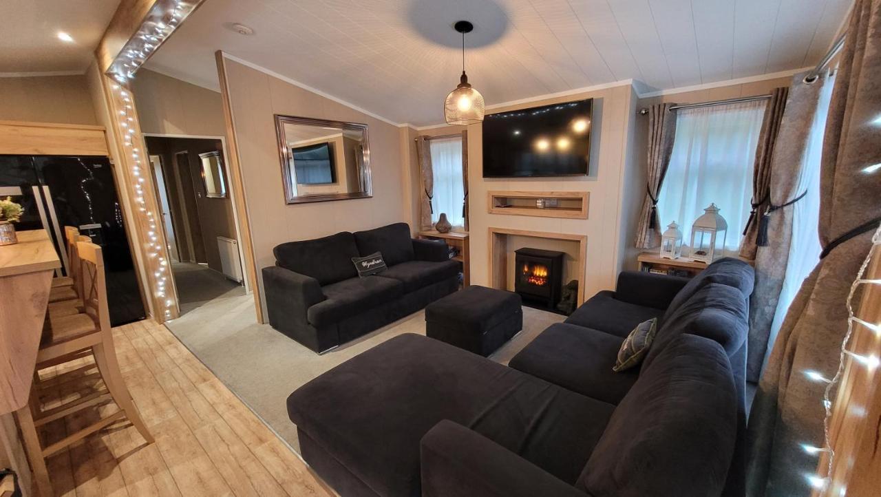 Luxury Lodge On Edge Of New Forest And 800M From Sea Entertainment And Leisure Passes Included Milford on Sea Dış mekan fotoğraf