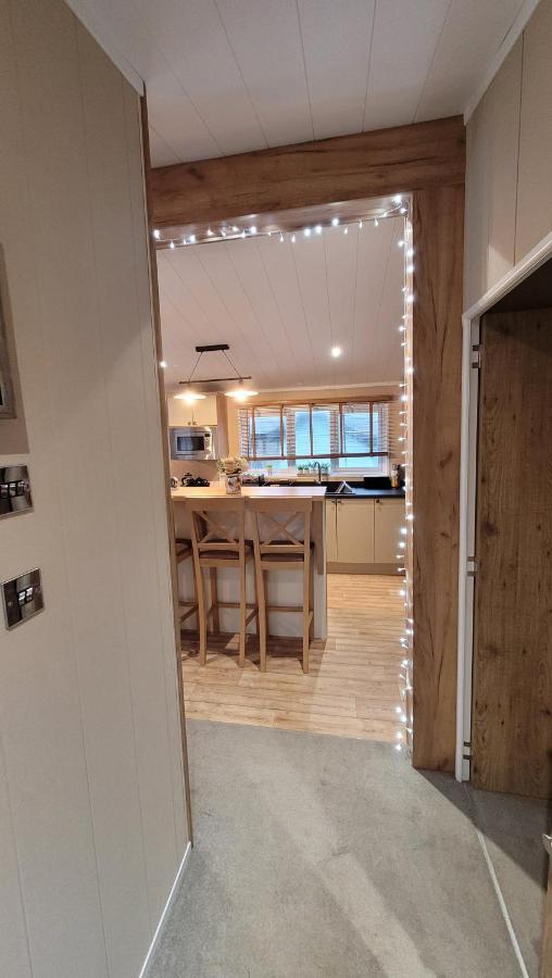 Luxury Lodge On Edge Of New Forest And 800M From Sea Entertainment And Leisure Passes Included Milford on Sea Dış mekan fotoğraf